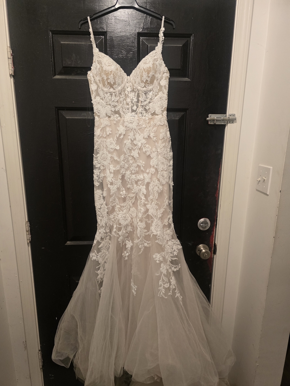 Bridal Lace Appliqué Mermaid Gown - White/Cream
